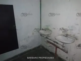 BARBARO VENDE GALPÓN EN CASEROS foto 5