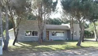 Moderna casa funcional en barrio La herradura. Casa en Venta. foto 2