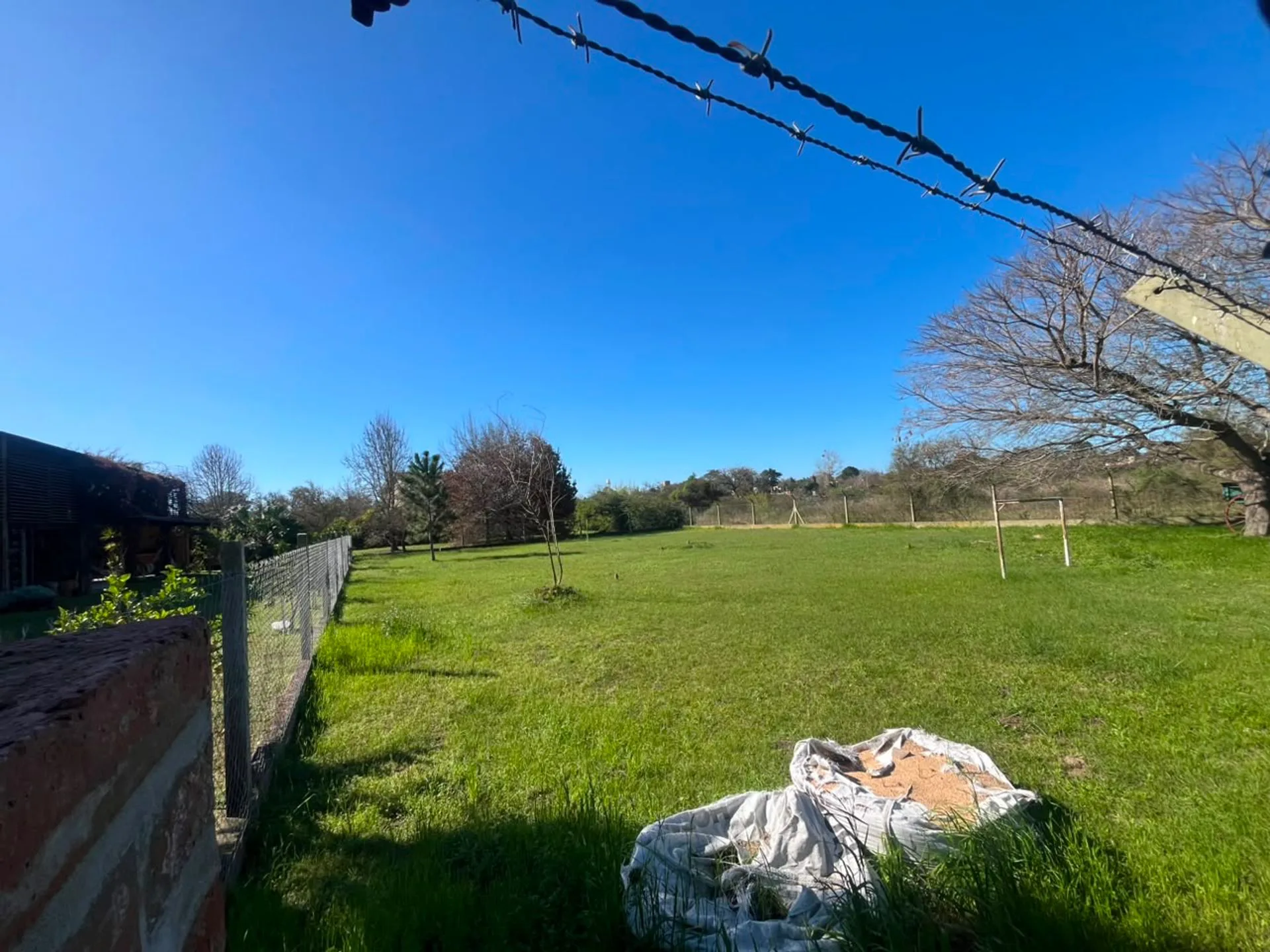 LOTE DE 800M2 EN VENTA - COLASTINE foto 2