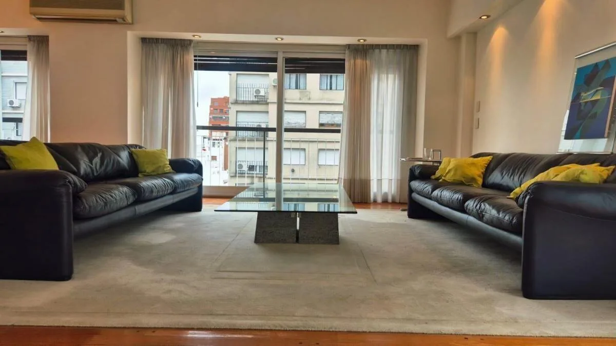 Recoleta, Laprida 1300, 5 amb, 156m2 ( 140m2 cubiertos), u$s 2,800 + expensas + servicios. foto 2