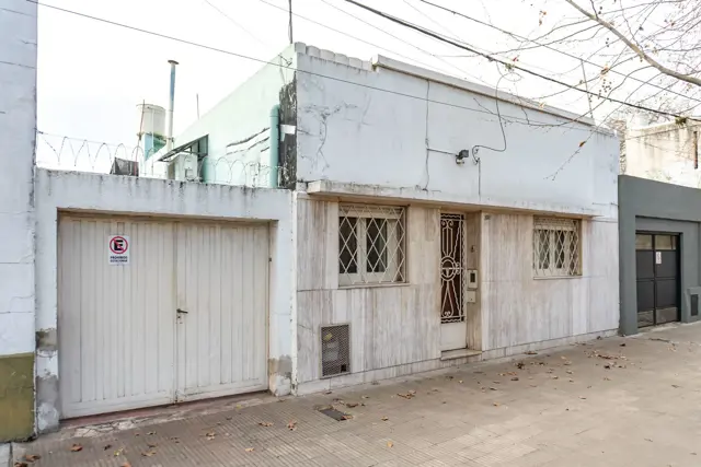 VENTA CASA 3 DORMITORIOS COCHERA ECHESORTU ROSARIO