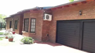 VENDE EXCELENTE PROPIEDAD EN BARRIO LOS TRONCOS EN FUNES foto 5