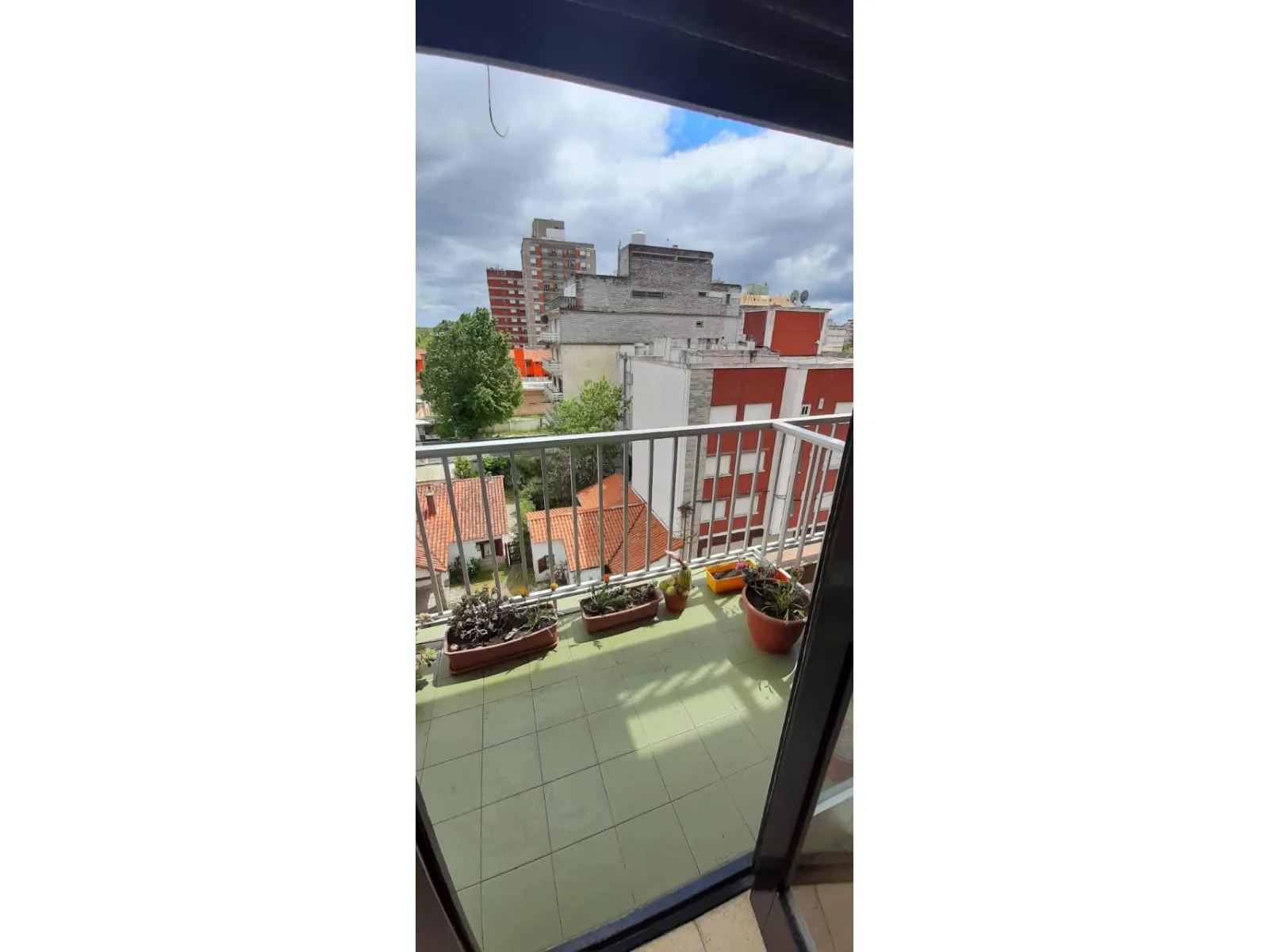 2-Bedroom Apartment with Balcony in Miramar, Alborada II Building – photo 18 of 21