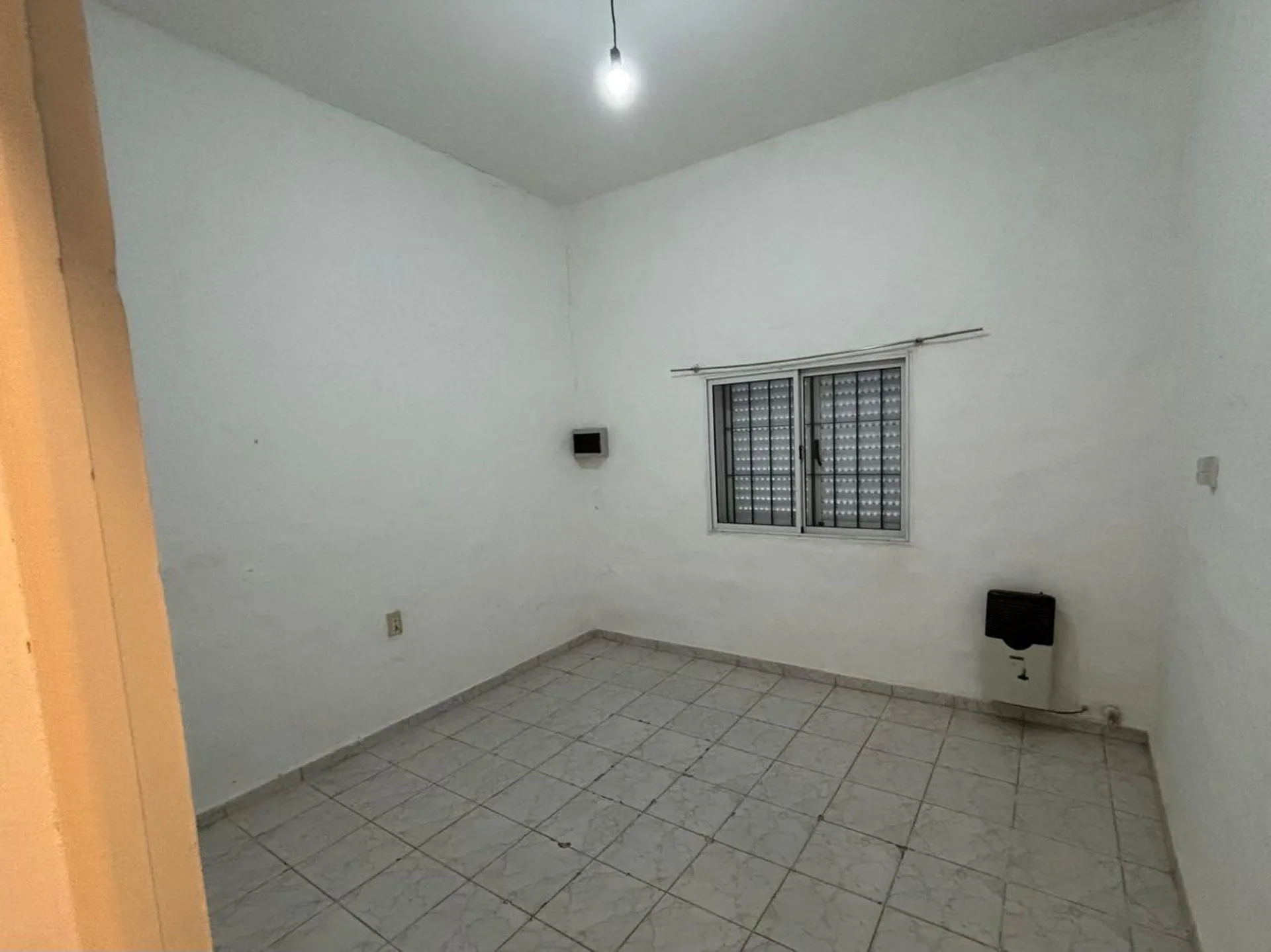 VENTA CASA 2 HABITACIONES B. SARMIENTO - APTA CRED foto 3