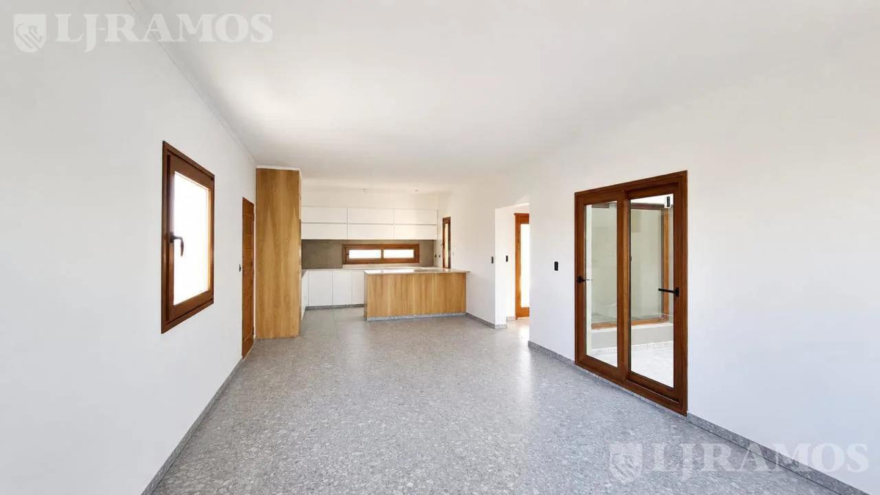 Casa en Venta en 1 Planta Lote interno PG foto 5