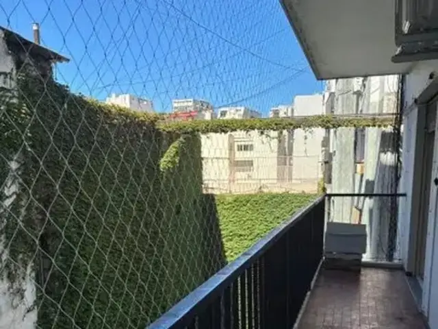 RECOLETA,3AMBIENTES,BALCON SALIENTE,MUY BUENA UBICACION,VISTA PANORAMICA, BUEN ESTADO GENERAL DEL INMUEBLE