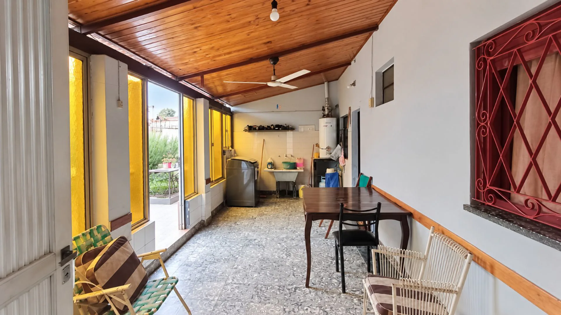 VENTA CASA LLAVALLOL 4 AMBIENTES COCHERA PATIO foto 3