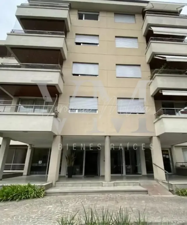 Edificio Los Cedros. Castelar Norte