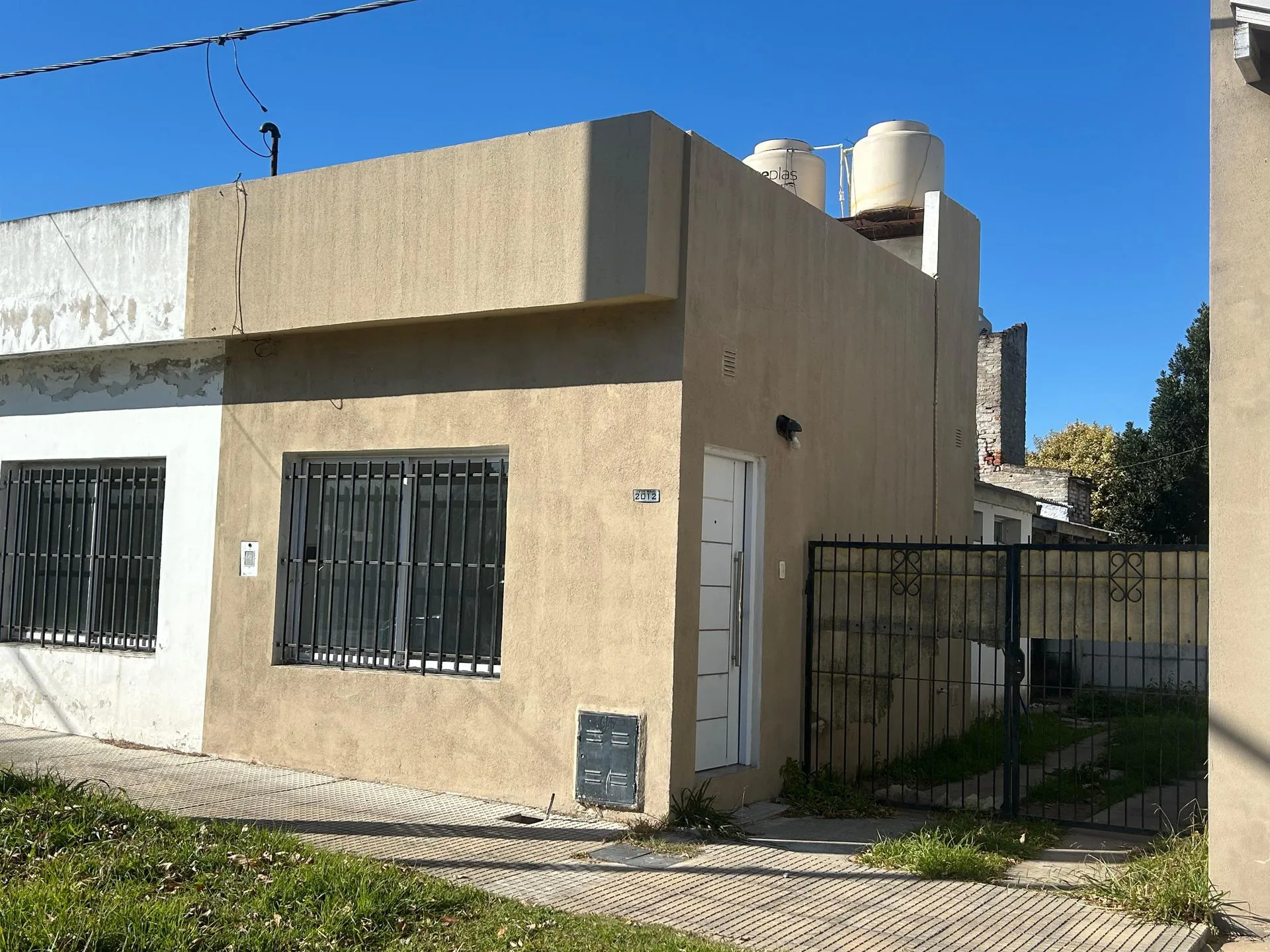 DEPARTAMENTO PLANTA BAJA foto 2