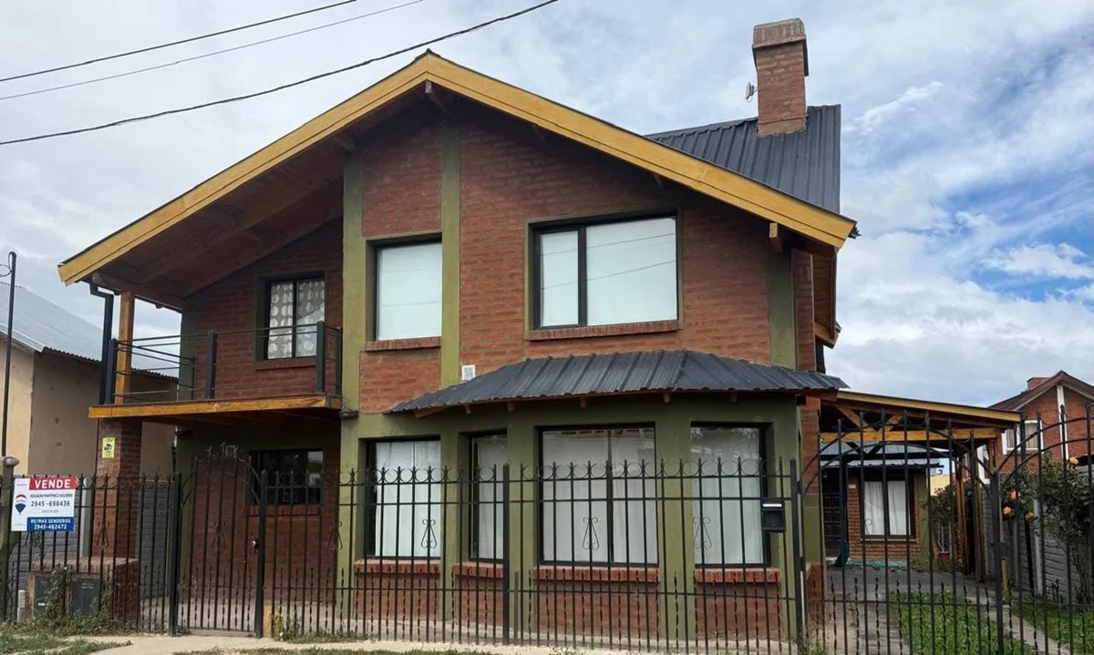 Casa con departamento independiente