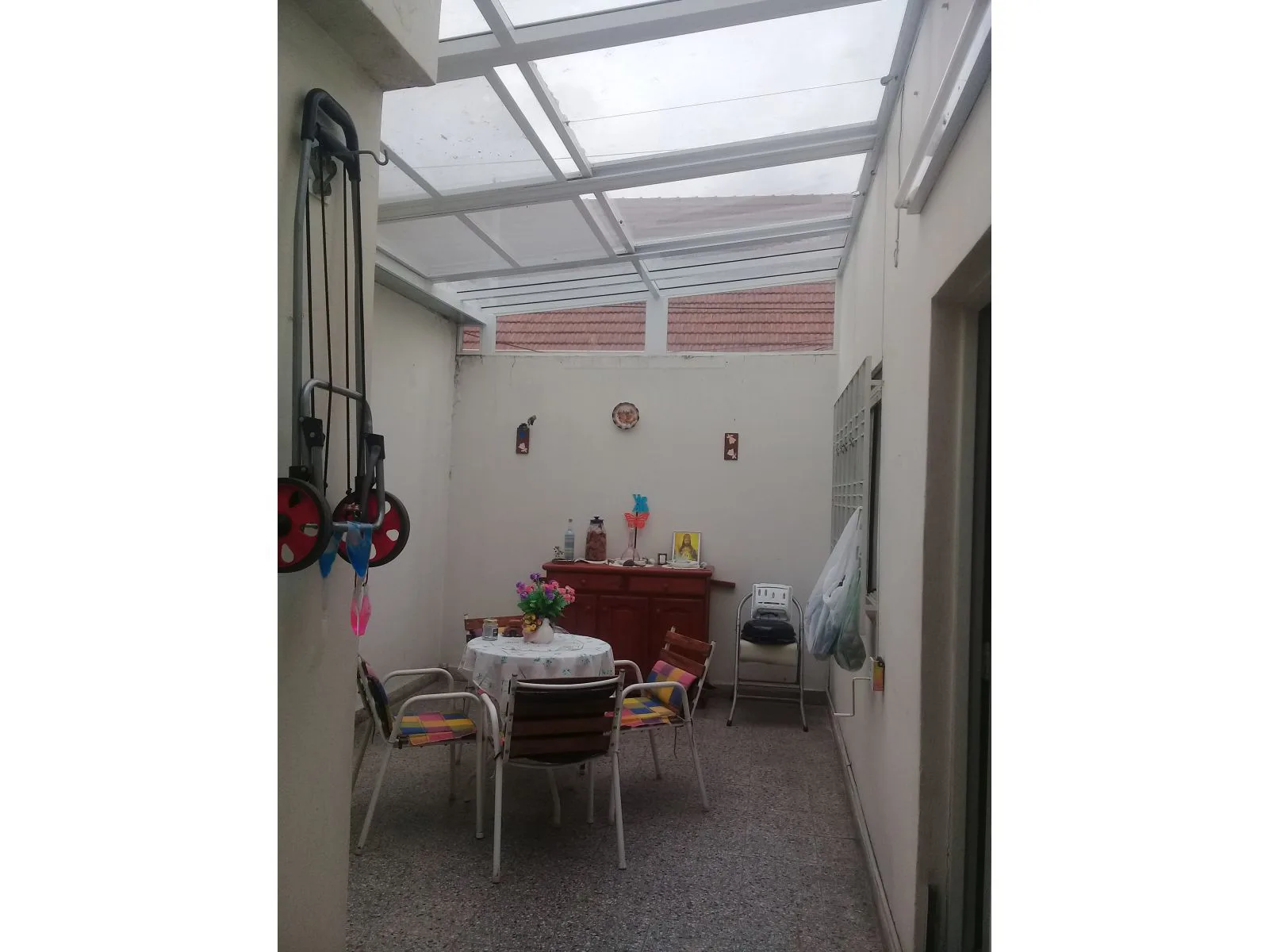 PH 3 AMB. PLANTA BAJA FRENTE CON COCHERA foto 2