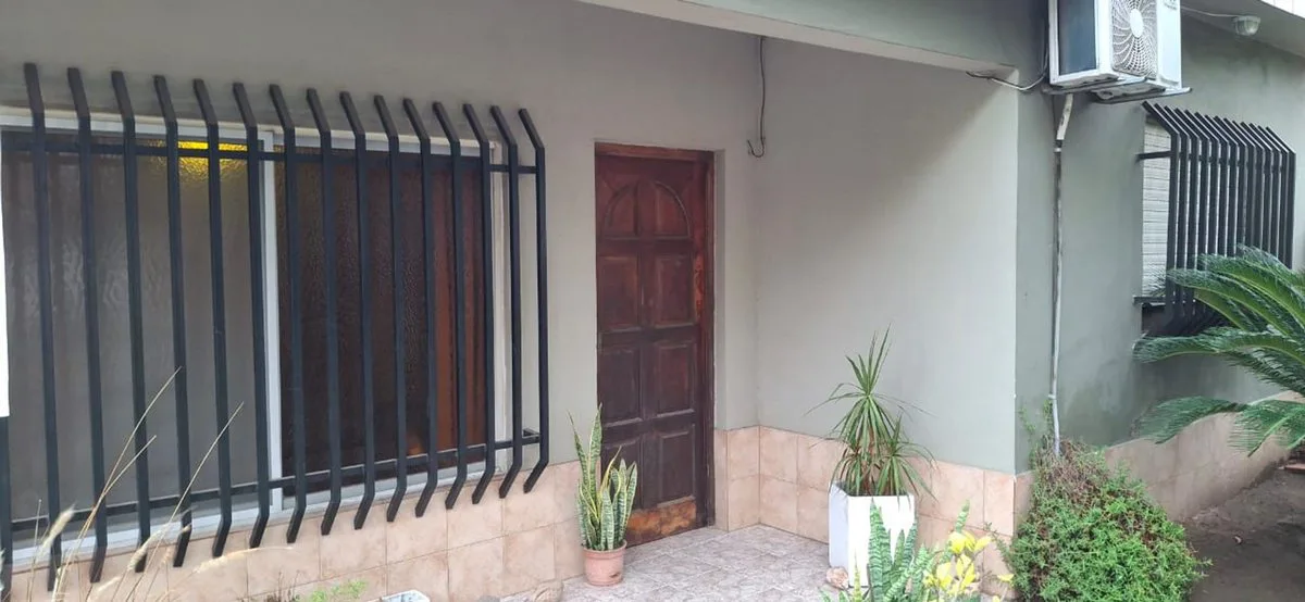 VENTA CASA 4 AMB JOSÉ C PAZ GARAGE+JARDIN FINANCIA foto 3