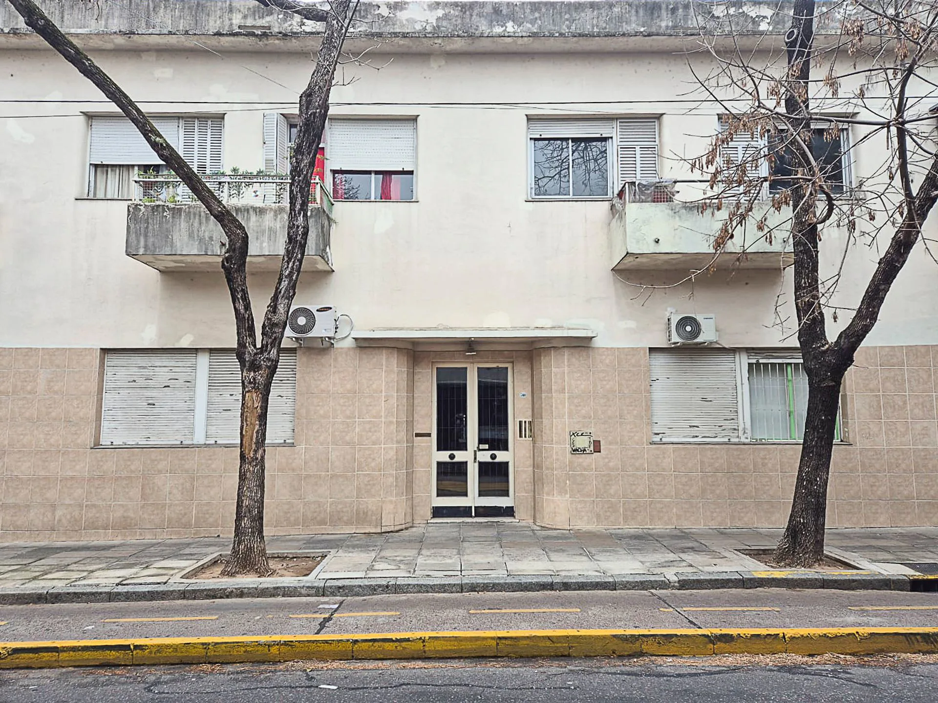 Exclusiva Propiedad de 130 m² en Monserrat | 3 Uni foto 2