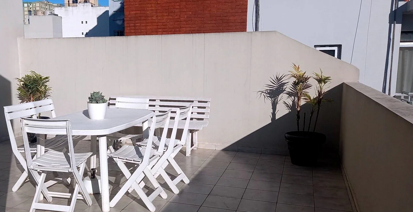 VENTA - CABALLITO SUR- UNICO! 2 AMB - 2 BALCONES TERRAZA - 2 COCHERAS Y TERRAZA PROPIA!! foto 3