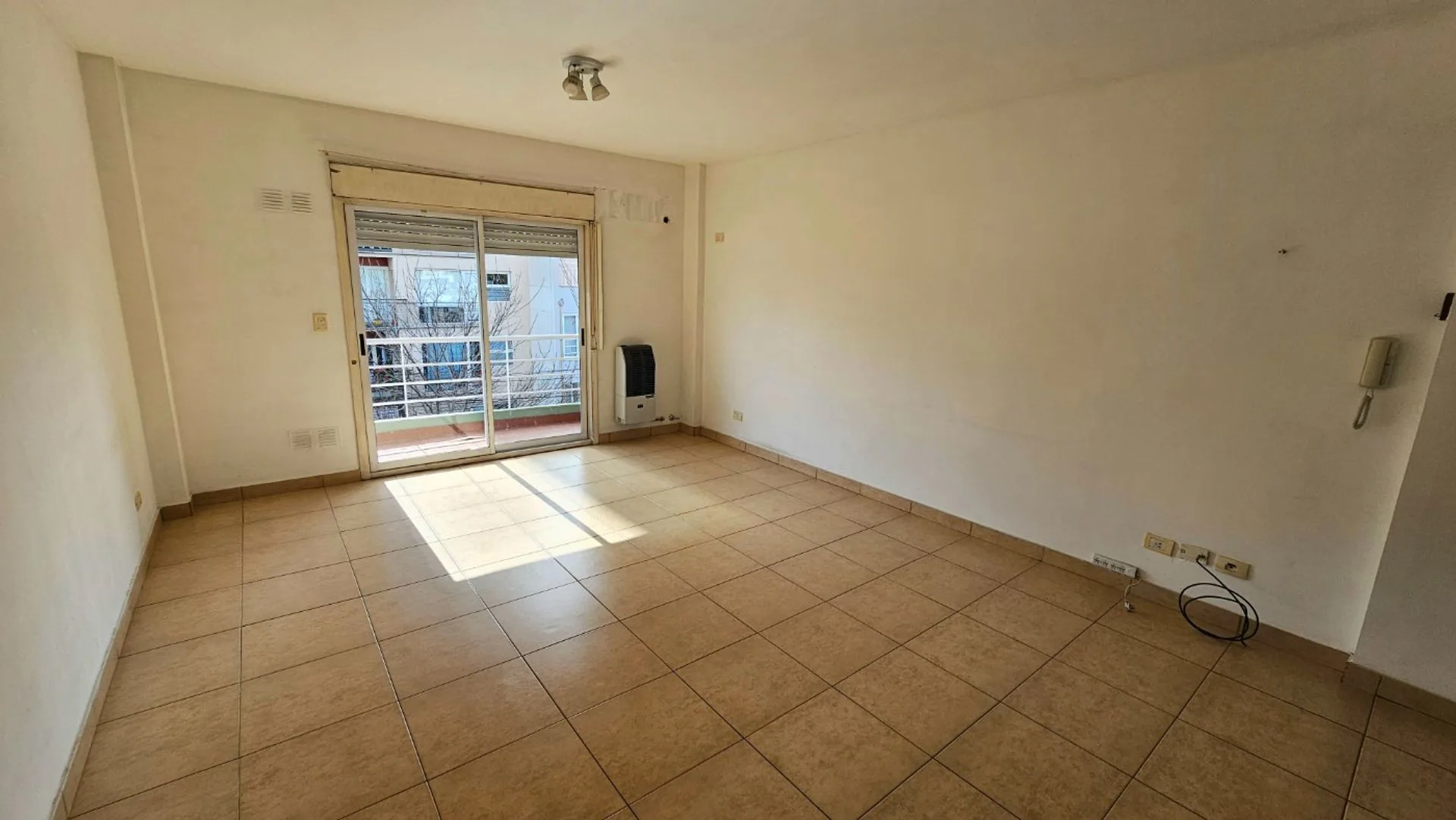 Departamento monoamb en alquiler Villa Ballester foto 4