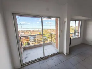 DEPARTAMENTO 4 AMB EN VENTA SAN MIGUEL COCHERA BAU foto 3