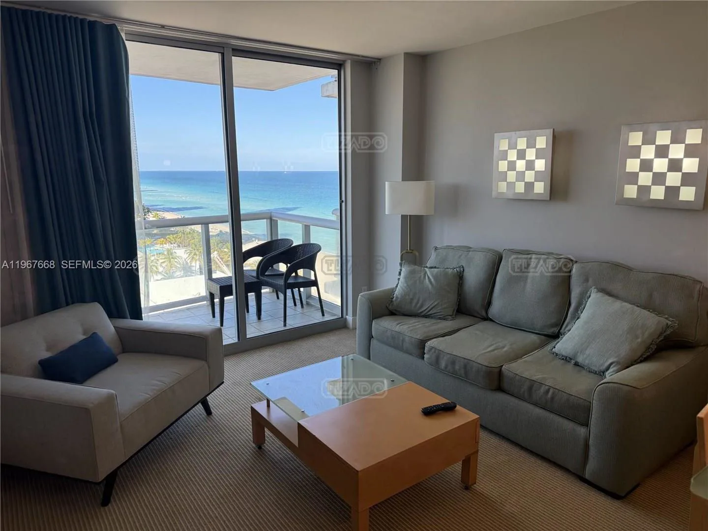 18683 Collins Ave 18600 foto 2
