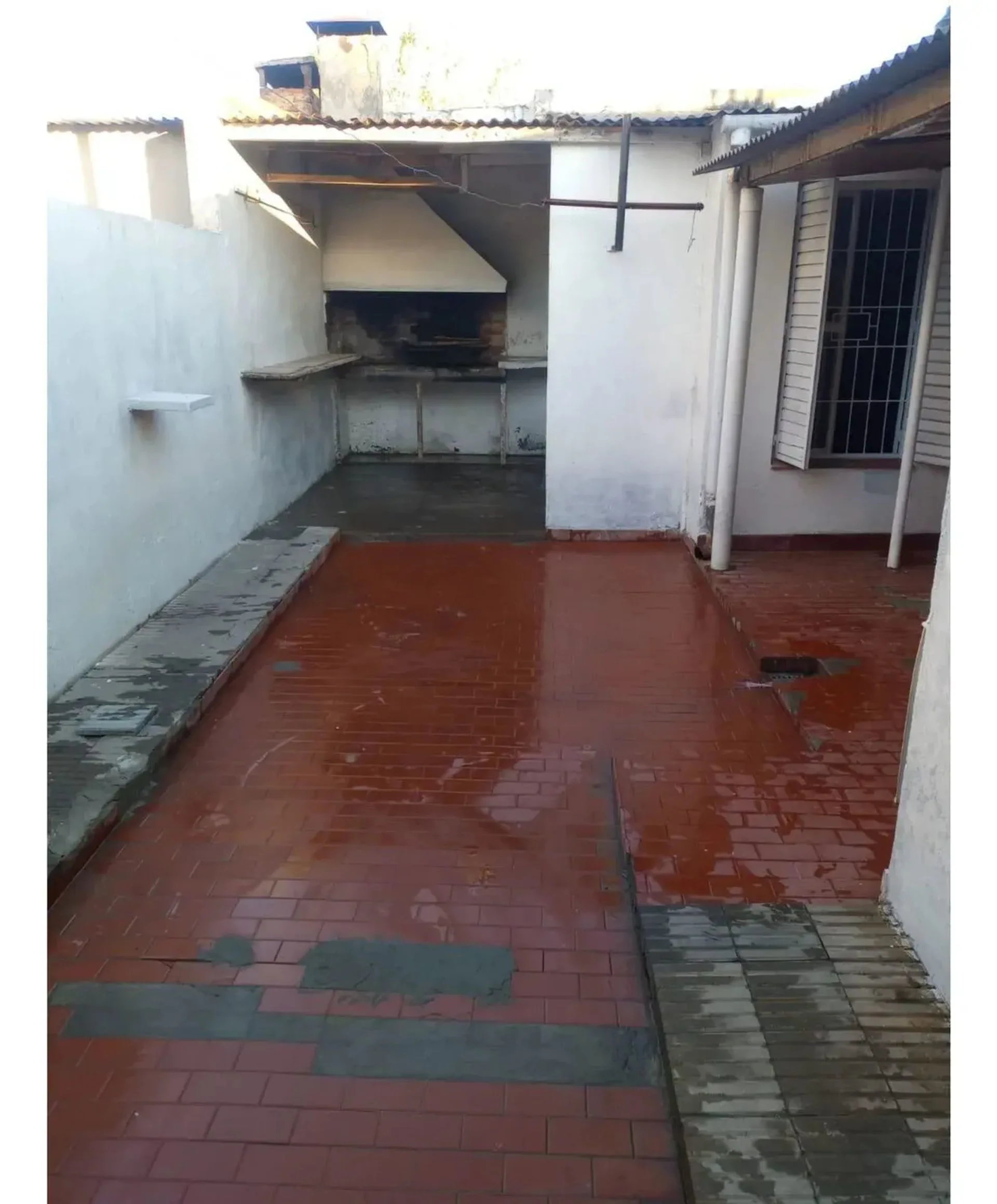 CASA EN VENTA 4 AMBIENTES JUAN MARTIN DE PUEYRRED foto 4