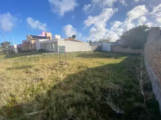 SE VENDE LOTE EN BALNEARIO EL CONDOR foto 1