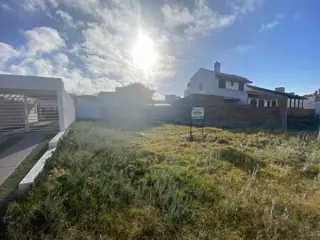 SE VENDE LOTE EN BALNEARIO EL CONDOR foto 2