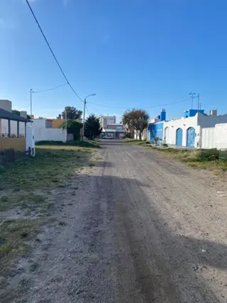 SE VENDE LOTE EN BALNEARIO EL CONDOR foto 4