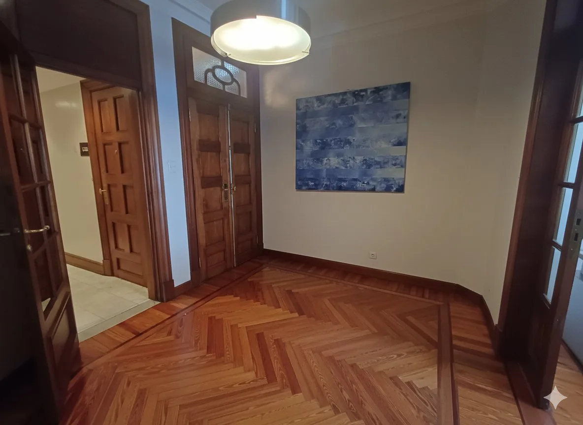 Departamento estilo Frances apto profesional con balcón foto 3