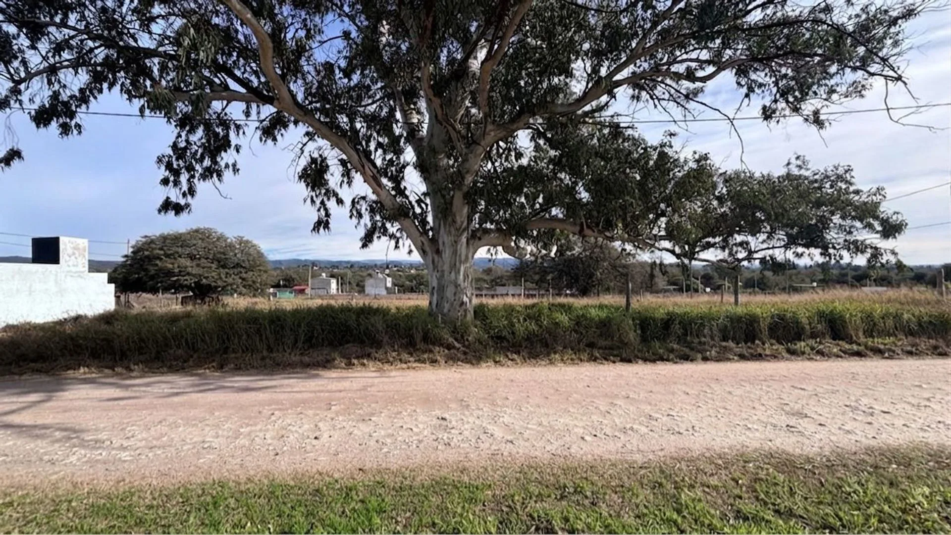 VENTA TERRENO DE 300M2 EN LOMAS DE ANISACATE