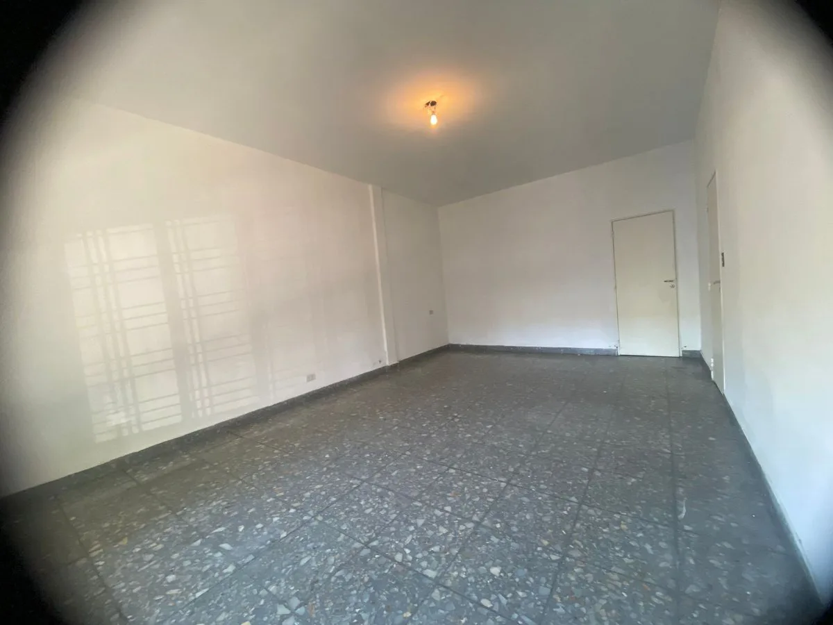VENTA CASA 4 AMB.COCHERA LOTE PROPIO P. AVELLANEDA foto 3