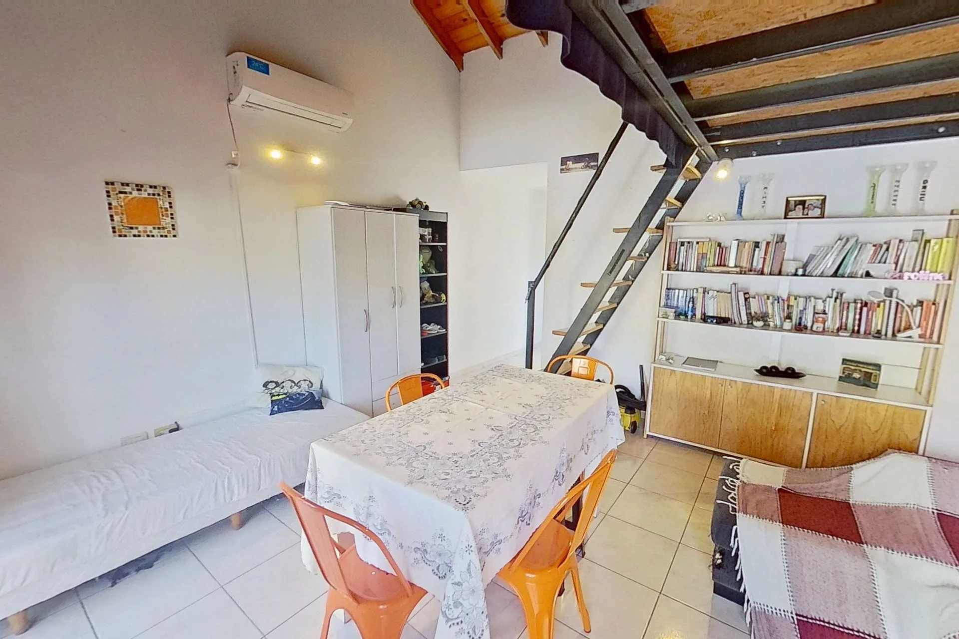 PH  2 y 1/2 AMB ESTILO LOFT  CON PATIO Y PARRILLA foto 4