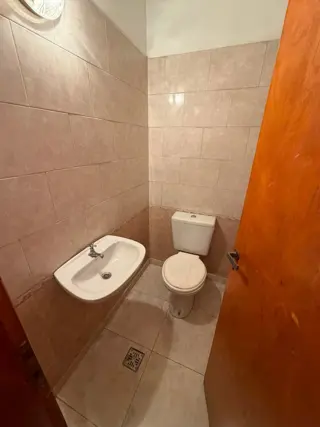 Alquiler local comercial Isidro Casanova foto 3