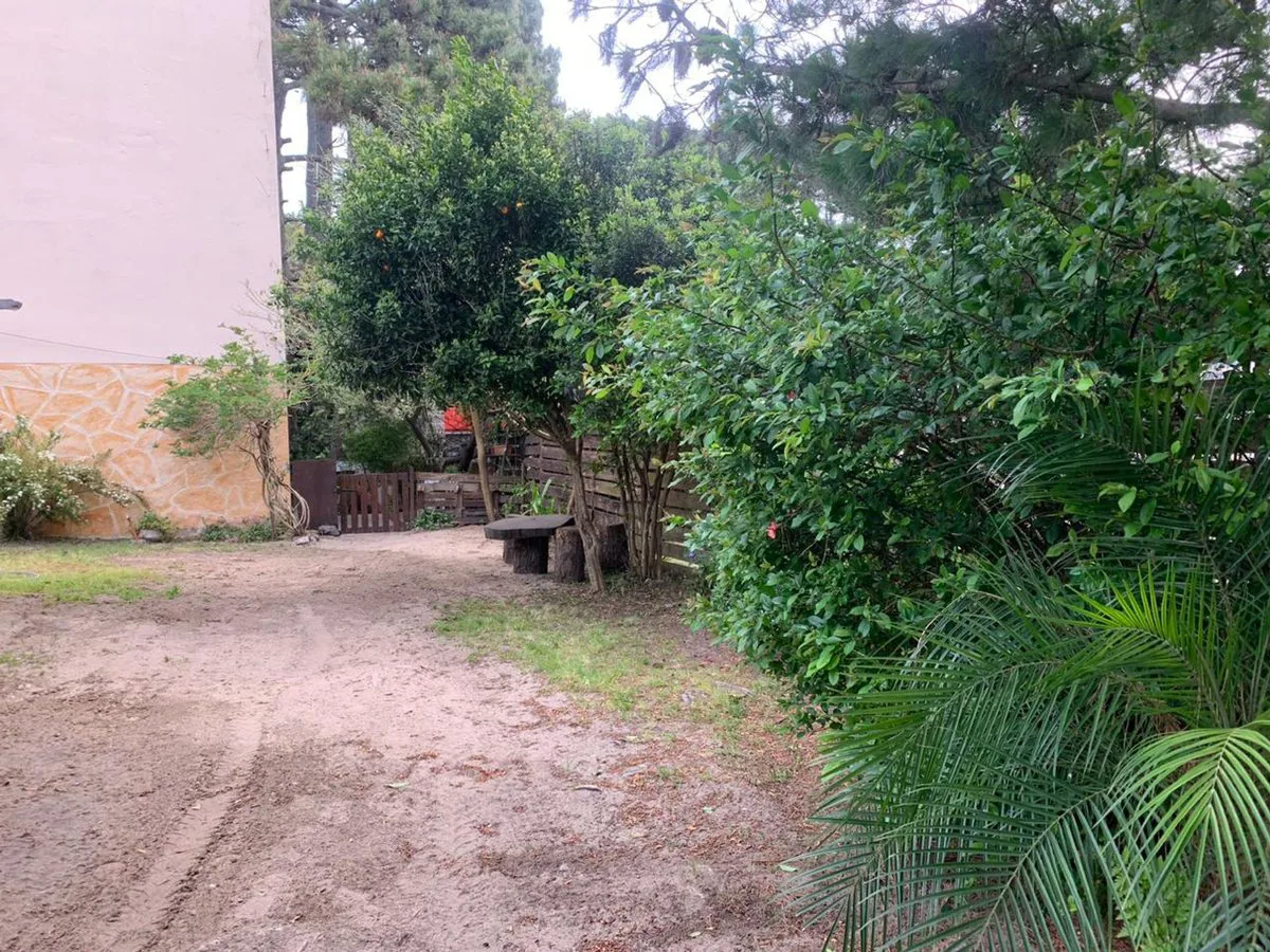 LOTE EN VENTA EN MAR AZUL APTO COMERCIAL foto 2