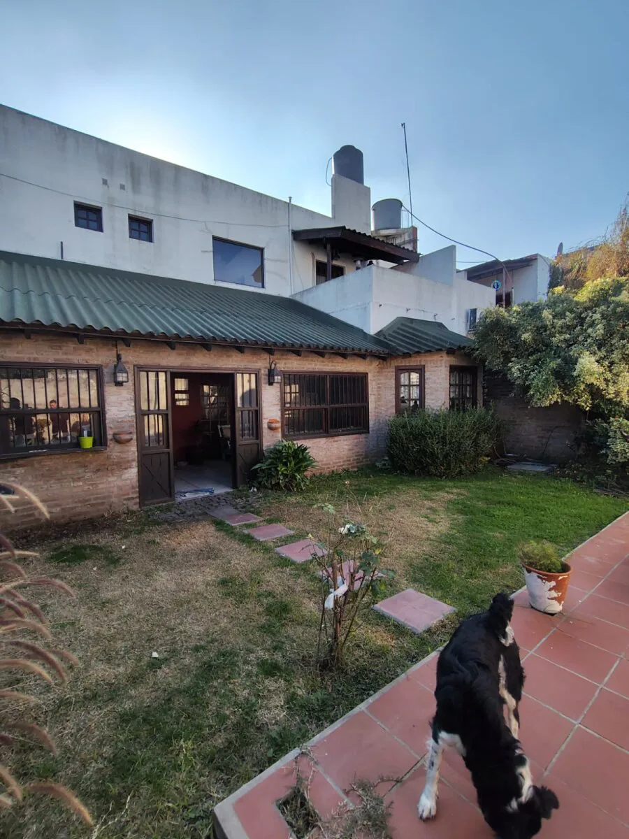 HERMOSA CASA 5AMB EN VENTA EN PADUA foto 5