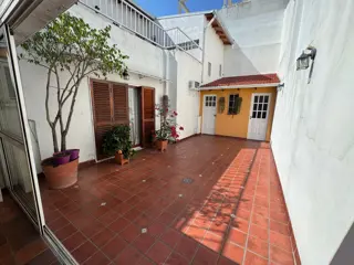 Casa 5 Ambientes con Quincho y Terraza foto 1