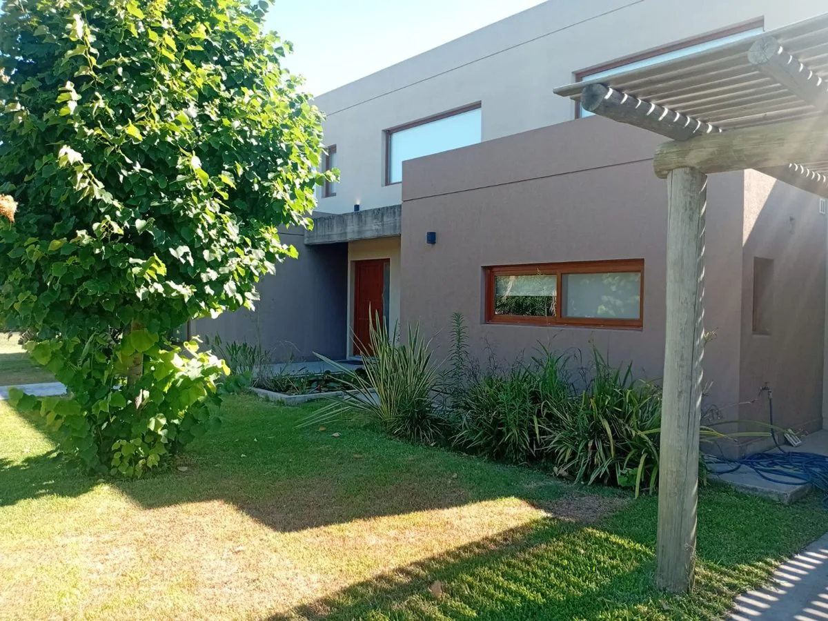 Casa imperdible en el Country Solar Victoria foto 3