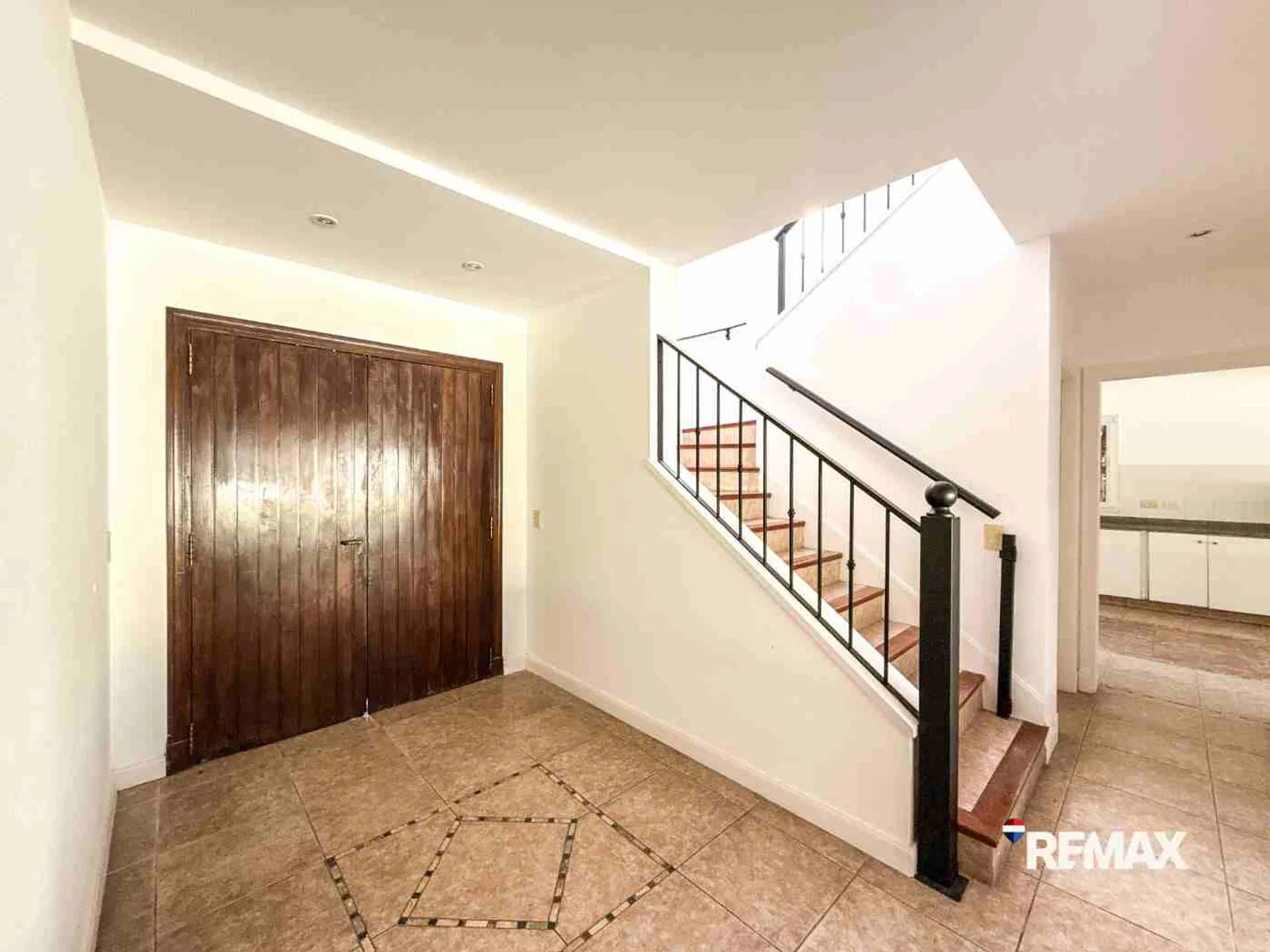 CASA EN VENTA SAN ISIDRO LABRADOR C / PILETA foto 5