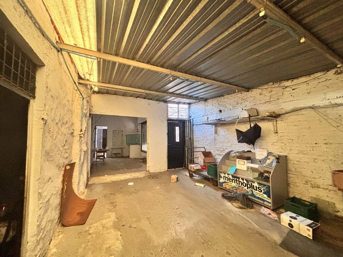 Casa en Venta en Lomas del Mirador a refaccionar foto 4