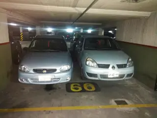 VENTA COCHERA DOBLE APTO 2 VEHICULOS MEDIANOS MICROCENTRO TRIBUNALES foto 1