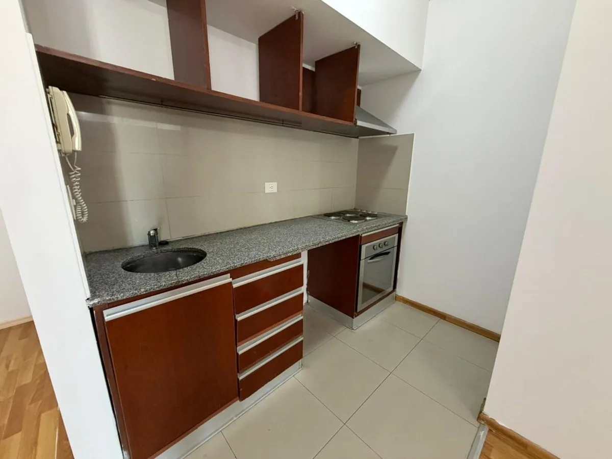 Departamento en VENTA 1 AMBIENTE  ALMAGRO foto 3