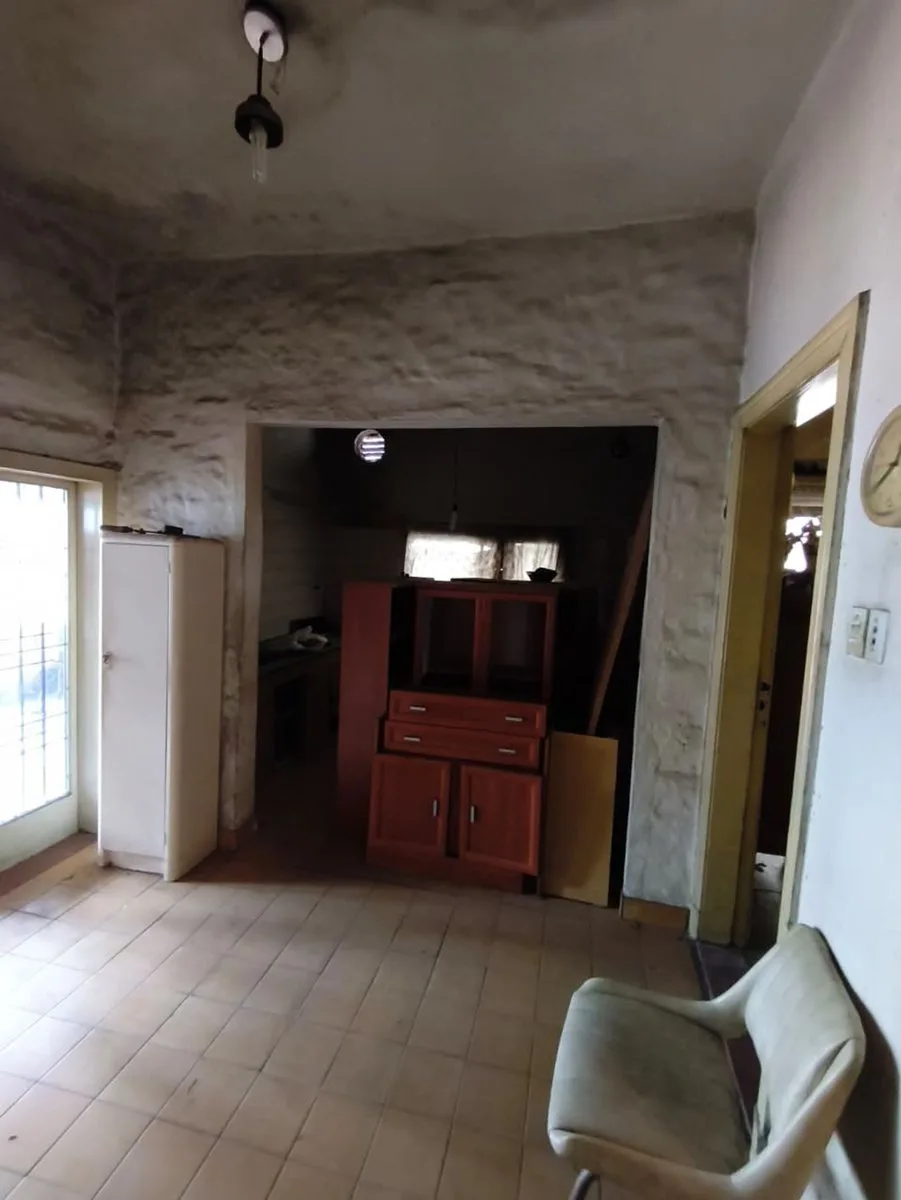 venta casa a refaccionar LOTE propio OPORTUNIDAD! foto 4