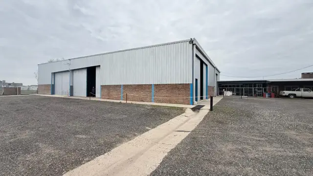 ALQUILER DE GALPON DEPOSITO EN MONTE VERA
