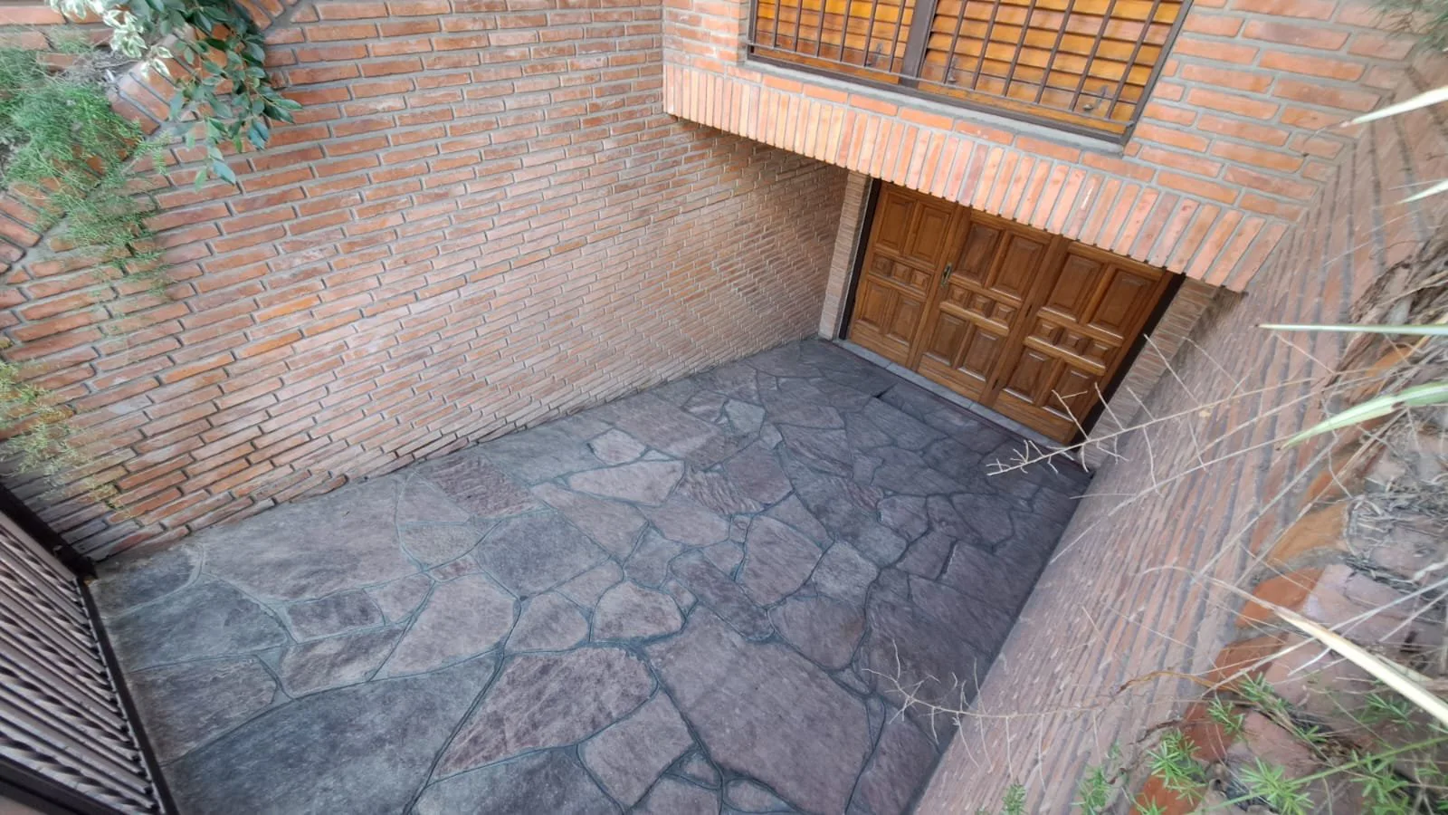 CASA EN LOTE PROPIO MUY AMPLIA EN EXCELENTE UBICACION , Sayos 5600 - Villa Lugano foto 2