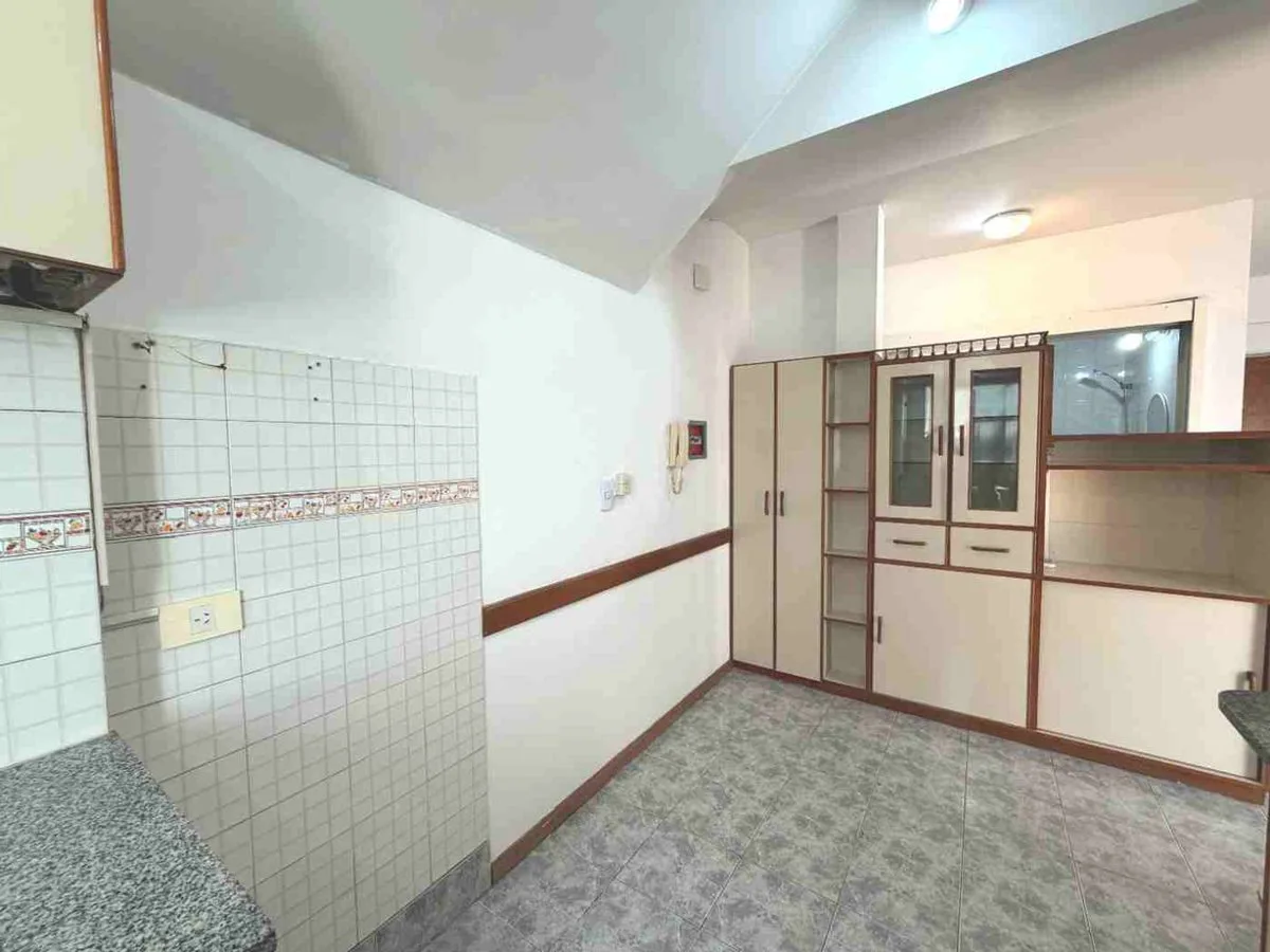 2 ambientes con cochera y balcón terraza foto 3