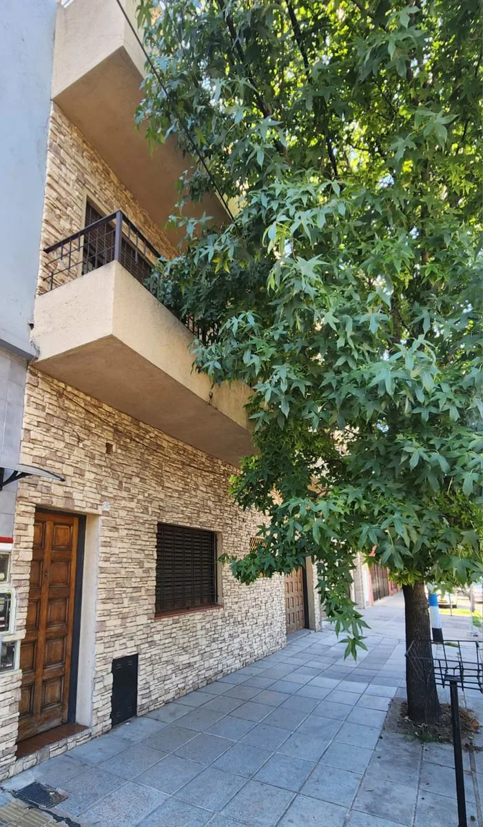PH 4 AMBIENTES CON TERRAZA Y GARAGE foto 2