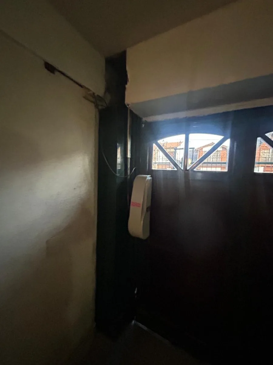 Vta! Casa Apto Crédito RETASADA 4 Dorm Parq Quincho CASTELAR! foto 4