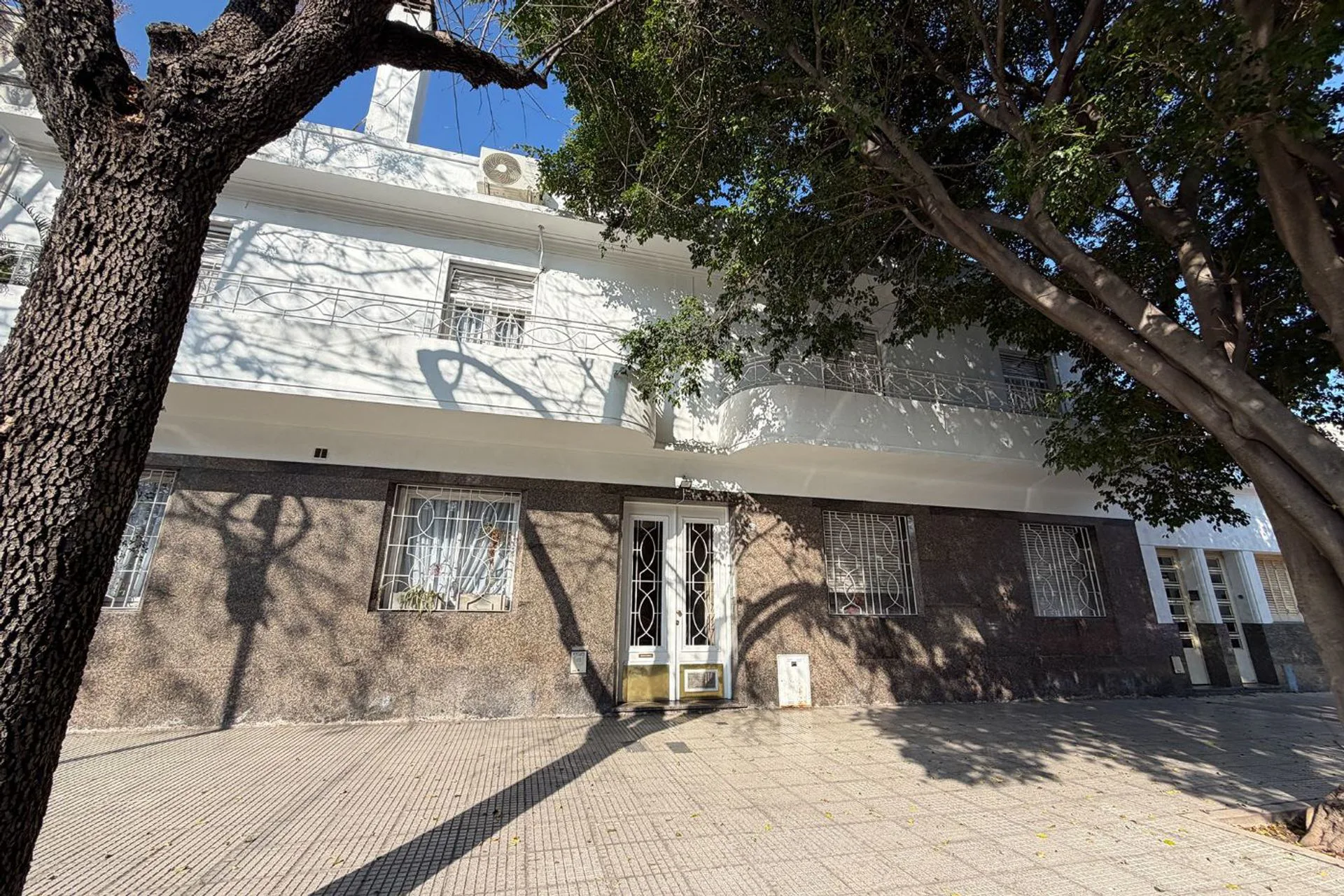 SE VENDE DEPTO 3 AMB C/PATIO Y PARRILLA V.SARFIELD foto 3