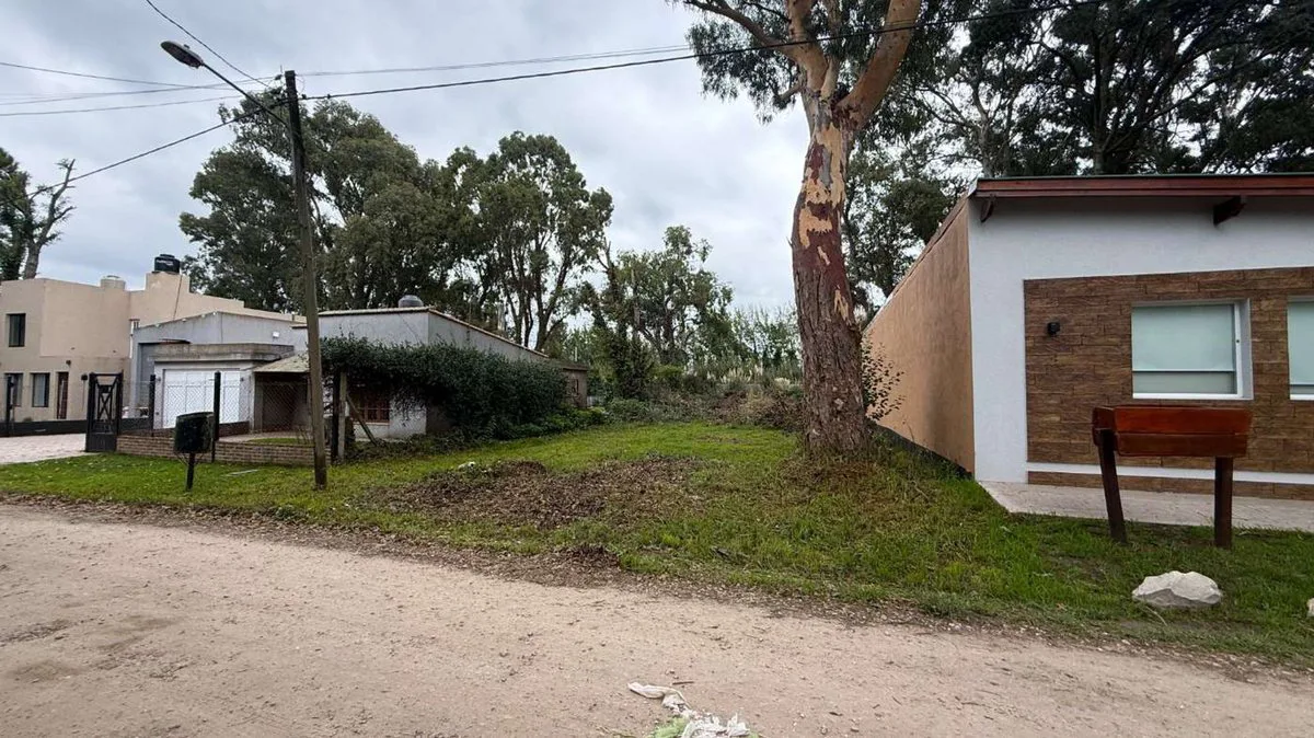 VENTA LOTE BARRIO LAS MARGARITAS foto 2