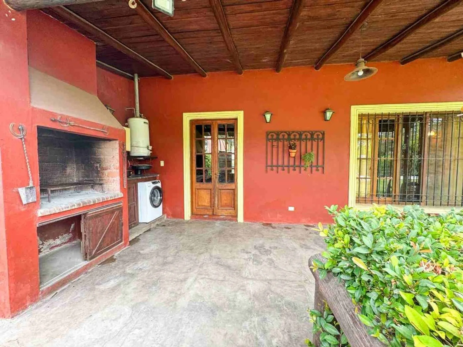 CASA 4 AMB EN VENTA EN ING. MASCHWITZ C/PILETA foto 2