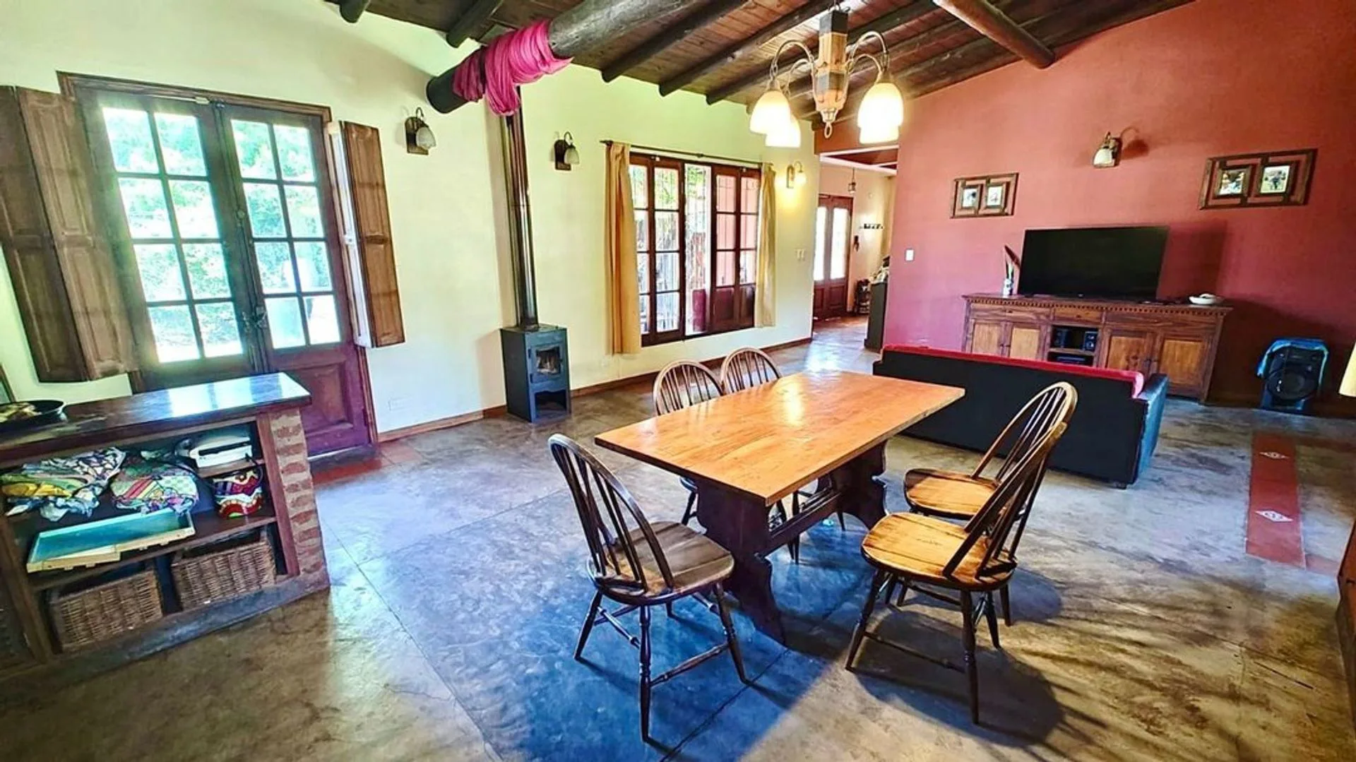 CASA 4 AMB EN VENTA EN ING. MASCHWITZ C/PILETA foto 5