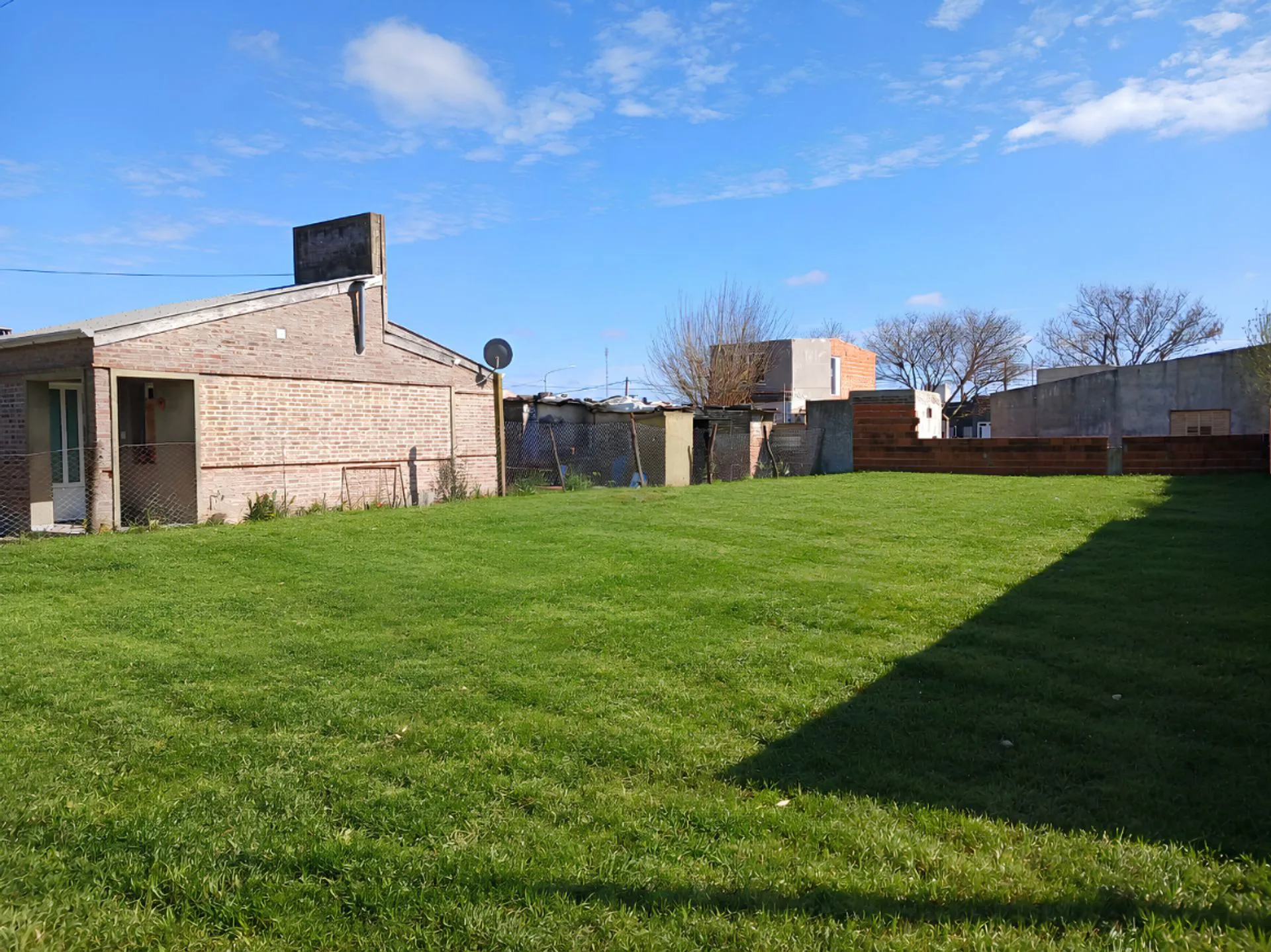 VENTA DE TERRENO EN CORONEL BOGADO 255M2 foto 2