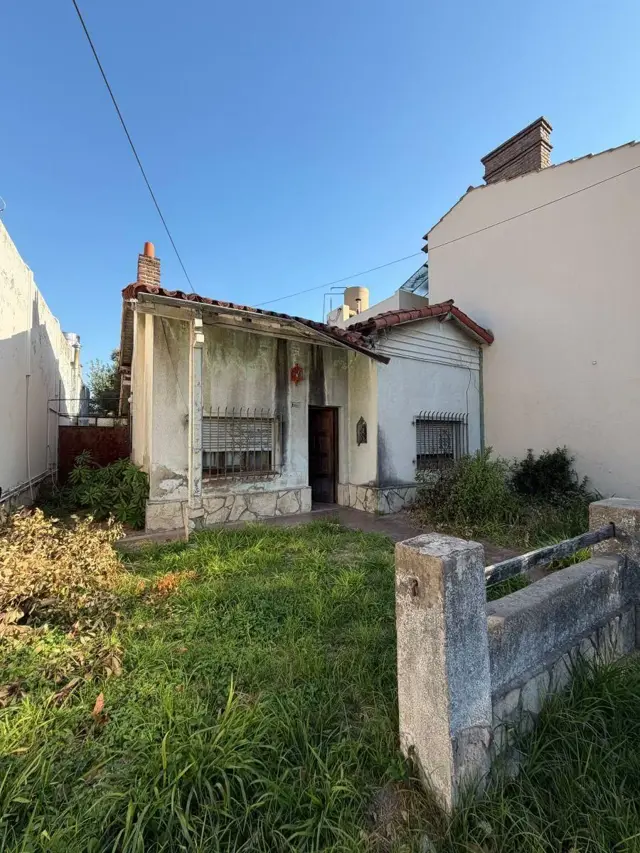 Venta Casa en Remedios de Escalada.